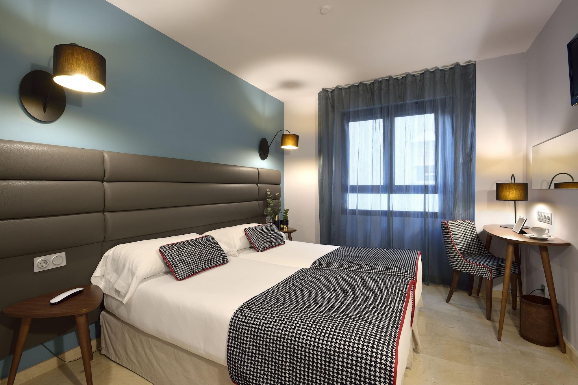 Hotel Pamplona Plaza מראה חיצוני תמונה
