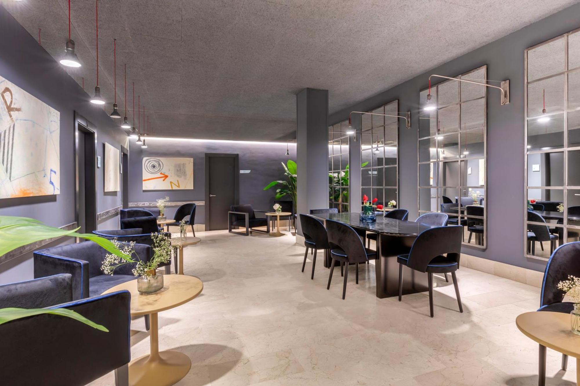 Hotel Pamplona Plaza מראה חיצוני תמונה